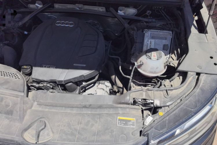 Used Audi Q5L Sportback 2021 40 TFSI Fashion Model Engine Bay Left
