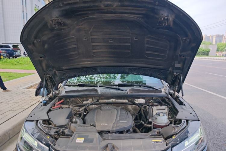 Used Audi Q5L Sportback 2021 40 TFSI Fashion Model Engine Bay