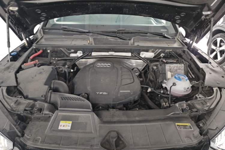Used Audi Q5L Sportback 2021 45 TFSI Prestige Edition Engine Bay