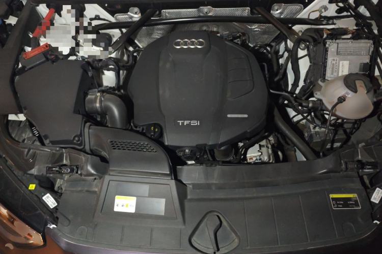 Used Audi Q5L Sportback 2021 40 TFSI Luxury Edition Engine Bay