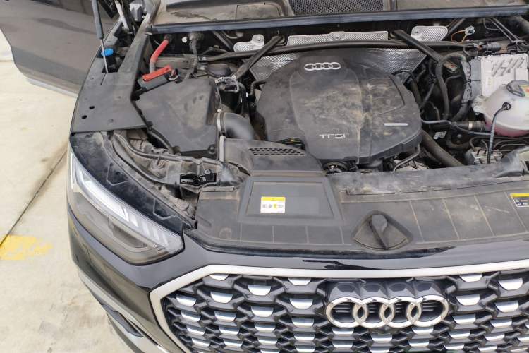 Used Audi Q5L Sportback 2021 45 TFSI Luxury Edition Engine Bay Right
