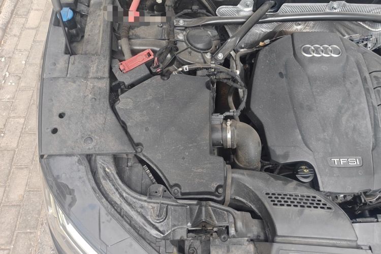 Used Audi Q5L Sportback 2021 40 TFSI Luxury Edition Engine Bay Right