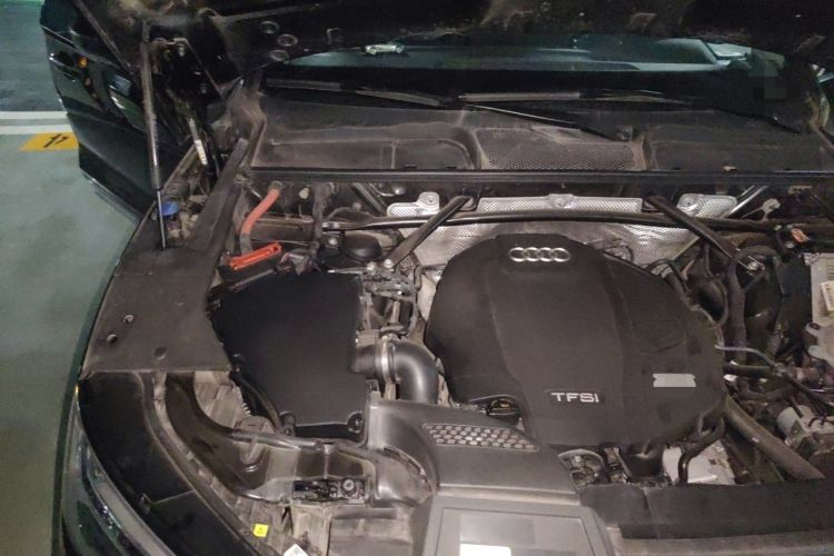 Used Audi Q5L Sportback 2021 40 TFSI Fashion Model Engine Bay Right