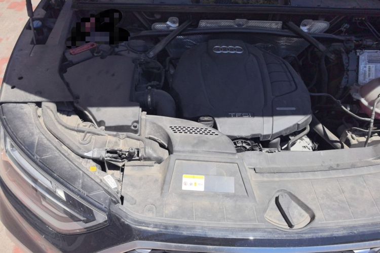 Used Audi Q5L Sportback 2021 40 TFSI Fashion Model Engine Bay Right