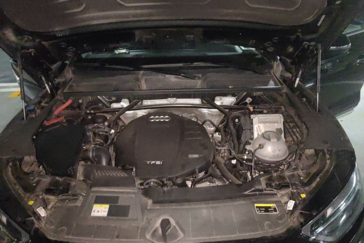 Used Audi Q5L Sportback 2021 40 TFSI Fashion Model Engine Bay