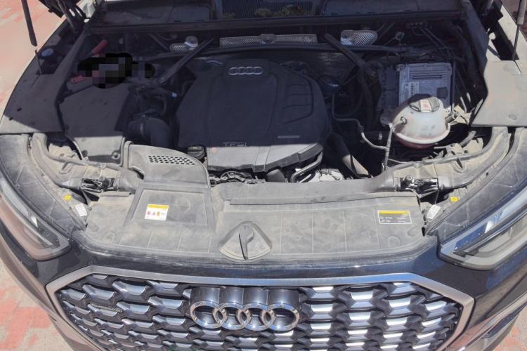 Used Audi Q5L Sportback 2021 40 TFSI Fashion Model Engine Bay