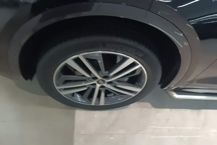 Used Audi Q5L Sportback 2021 40 TFSI Fashion Model Exterior 4