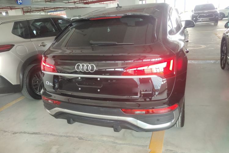 Used Audi Q5L Sportback 2021 40 TFSI Luxury Edition Exterior 4