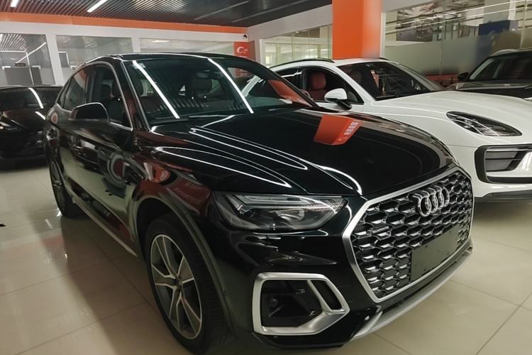 Used Audi Q5L Sportback 2021 40 TFSI Luxury Edition Front Right 45 Deg
