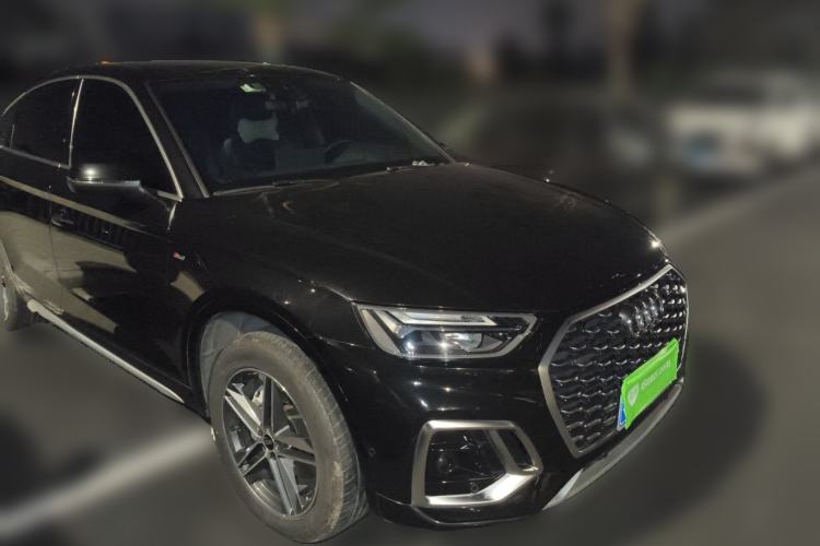 Used Audi Q5L Sportback 2021 40 TFSI Fashion Model Front Right 45 Deg