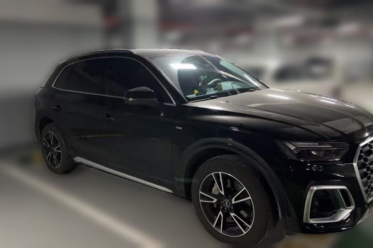 Used Audi Q5L Sportback 2021 40 TFSI Fashion Model Front Right 45 Deg
