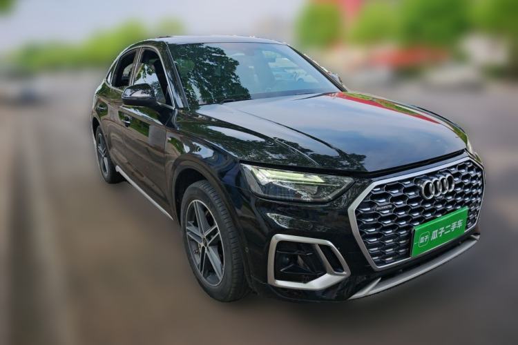 Used Audi Q5L Sportback 2021 40 TFSI Fashion Model Front Right 45 Deg
