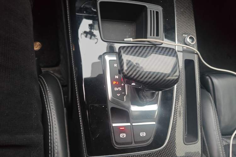 Used Audi Q5L Sportback 2021 45 TFSI Prestige Edition Gear Lever