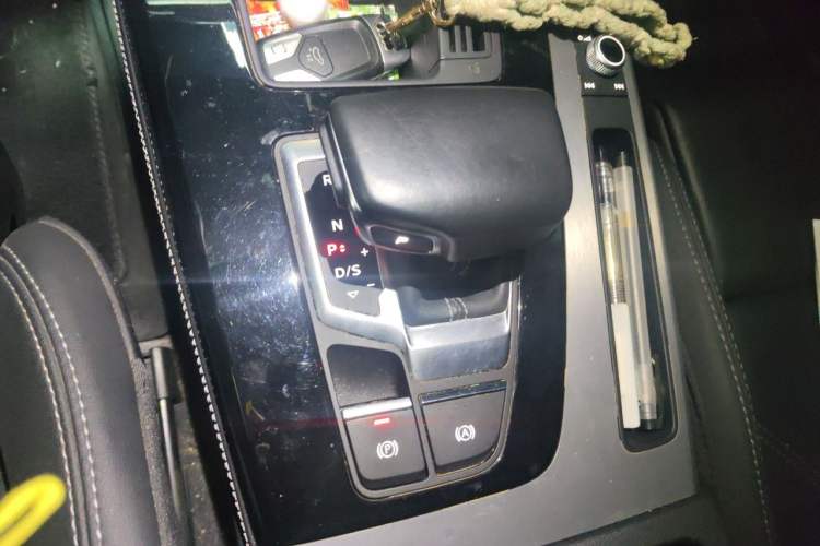 Used Audi Q5L Sportback 2021 40 TFSI Fashion Model Gear Lever