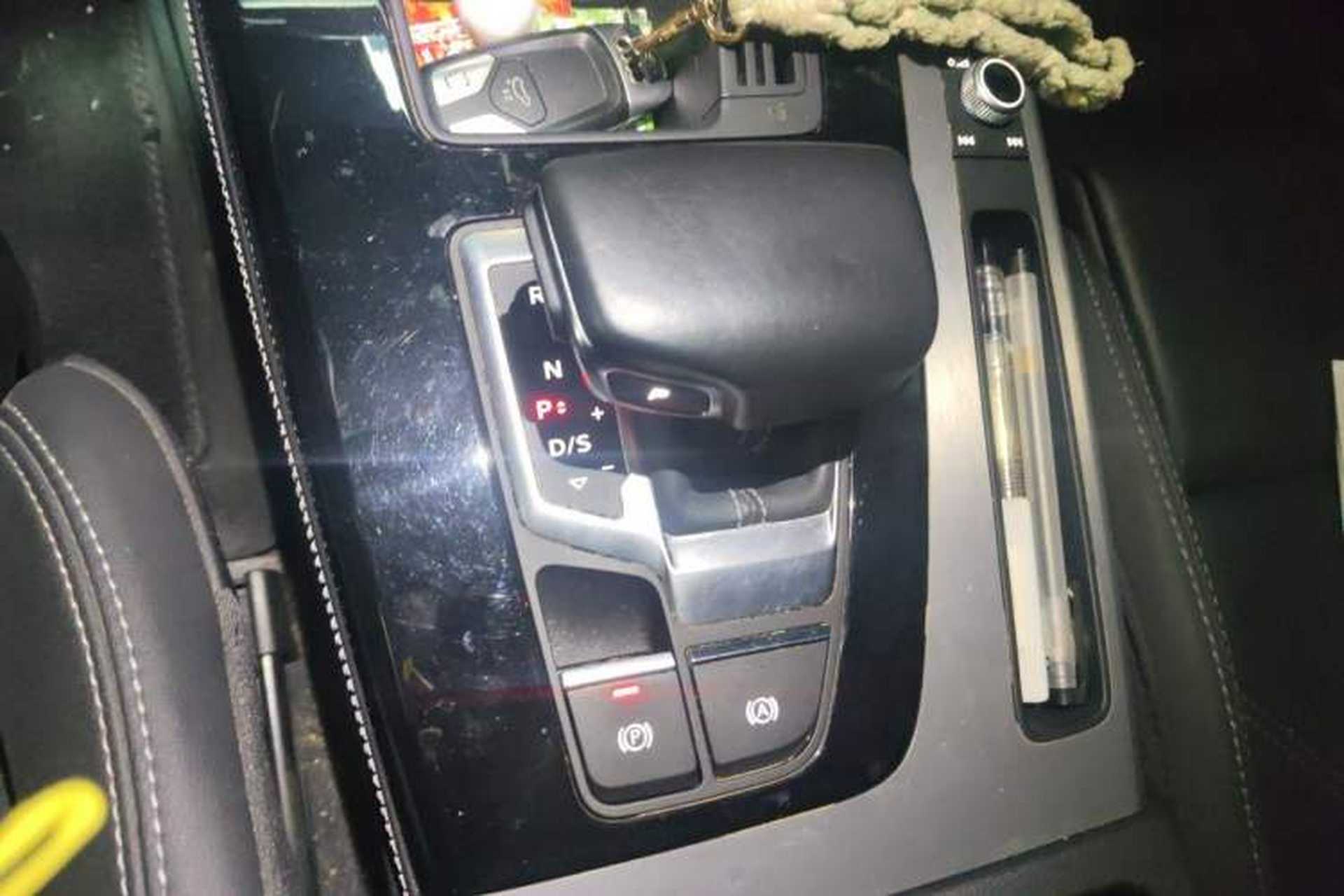Used Audi Q5L Sportback 2021 40 TFSI Fashion Model Gear Lever
