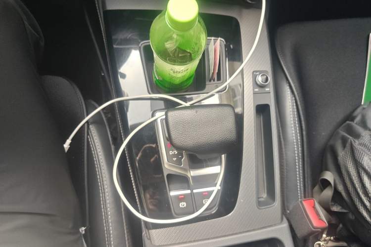 Used Audi Q5L Sportback 2021 40 TFSI Luxury Edition Gear Lever