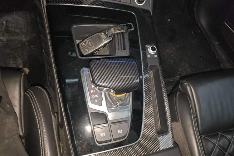 Used Audi Q5L Sportback 2021 45 TFSI Prestige Edition Gear Lever