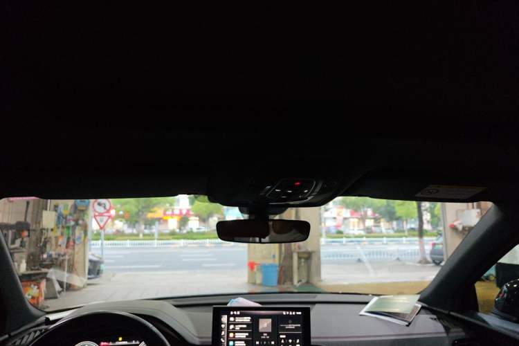 Used Audi Q5L Sportback 2021 40 TFSI Fashion Model Headliner