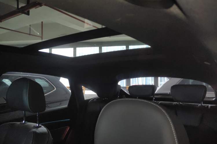 Used Audi Q5L Sportback 2021 40 TFSI Luxury Edition Headliner
