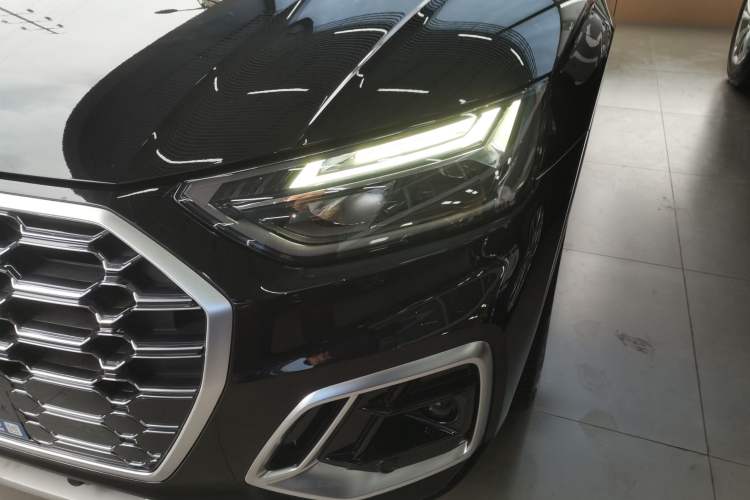 Used Audi Q5L Sportback 2021 40 TFSI Luxury Edition Left Front Headlight