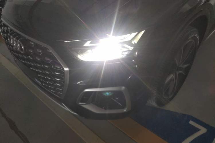 Used Audi Q5L Sportback 2021 40 TFSI Luxury Edition Left Front Headlight