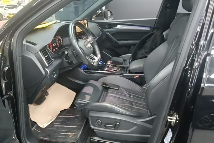 Used Audi Q5L Sportback 2021 40 TFSI Fashion Model Left Front Seat