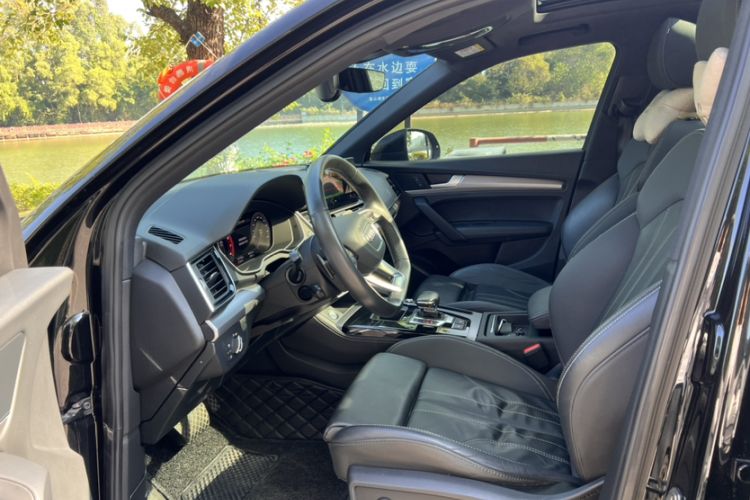 Used Audi Q5L Sportback 2021 40 TFSI Fashion Model Left Front Seat