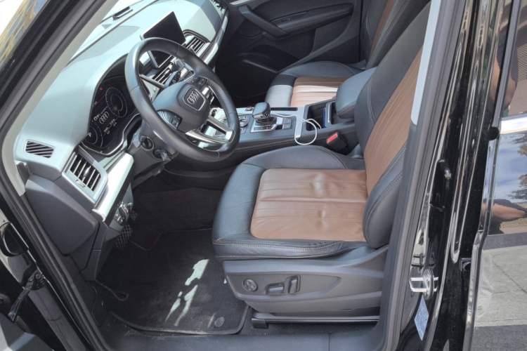 Used Audi Q5L Sportback 2021 40 TFSI Fashion Model Left Front Seat