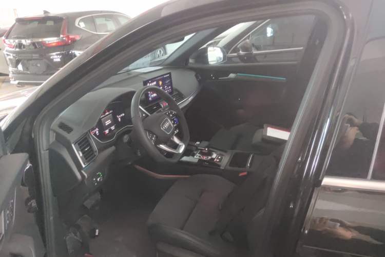 Used Audi Q5L Sportback 2021 40 TFSI Luxury Edition Left Front Seat