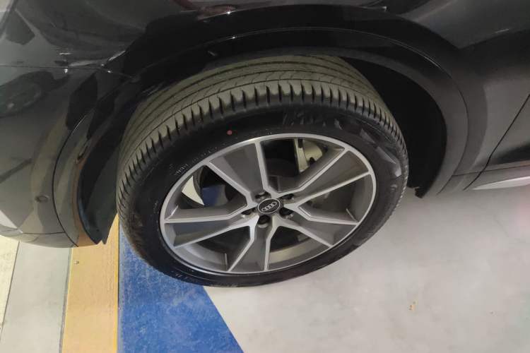 Used Audi Q5L Sportback 2021 40 TFSI Luxury Edition Left Front Wheel Hub
