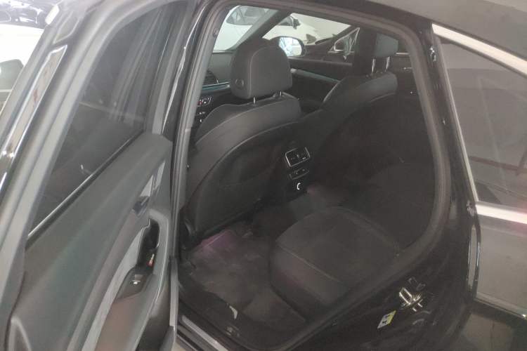 Used Audi Q5L Sportback 2021 40 TFSI Luxury Edition Left Rear Seat