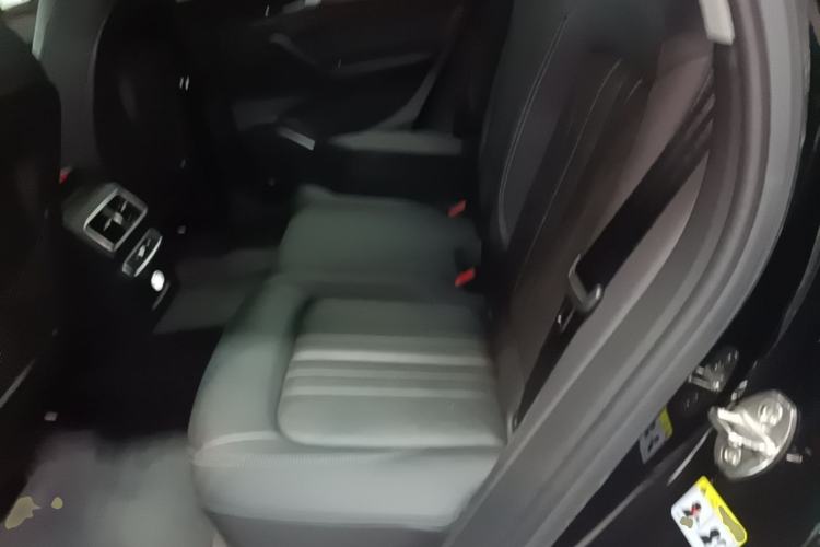 Used Audi Q5L Sportback 2021 40 TFSI Fashion Model Left Rear Seat