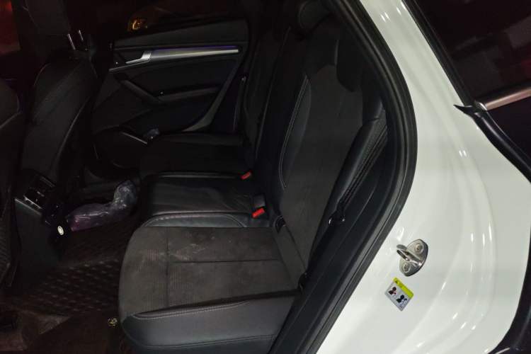 Used Audi Q5L Sportback 2021 40 TFSI Luxury Edition Left Rear Seat