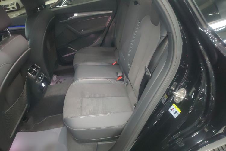 Used Audi Q5L Sportback 2021 45 TFSI Luxury Edition Left Rear Seat