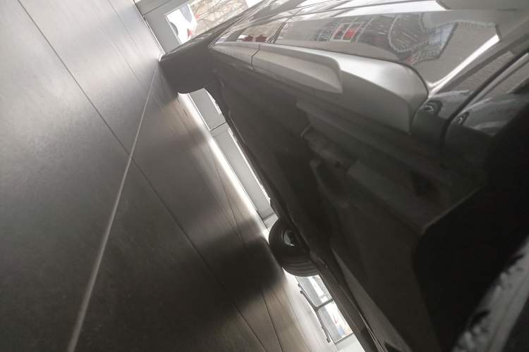 Used Audi Q5L Sportback 2021 40 TFSI Fashion Model Left Side Sill