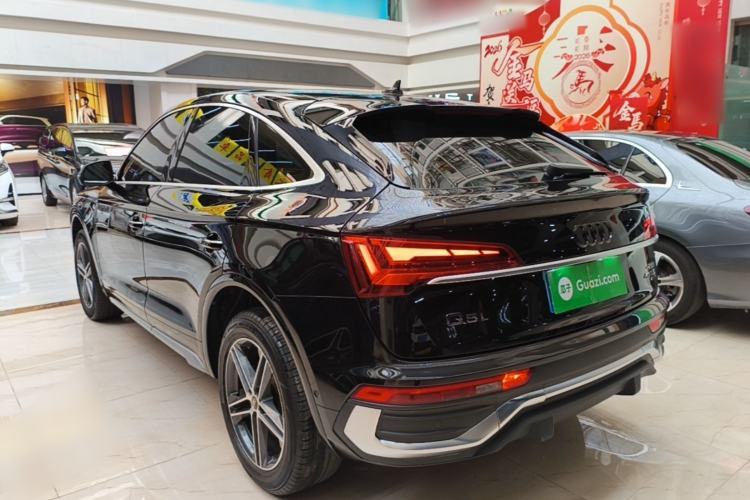 Used Audi Q5L Sportback 2021 40 TFSI Fashion Model Rear Left 45 Deg