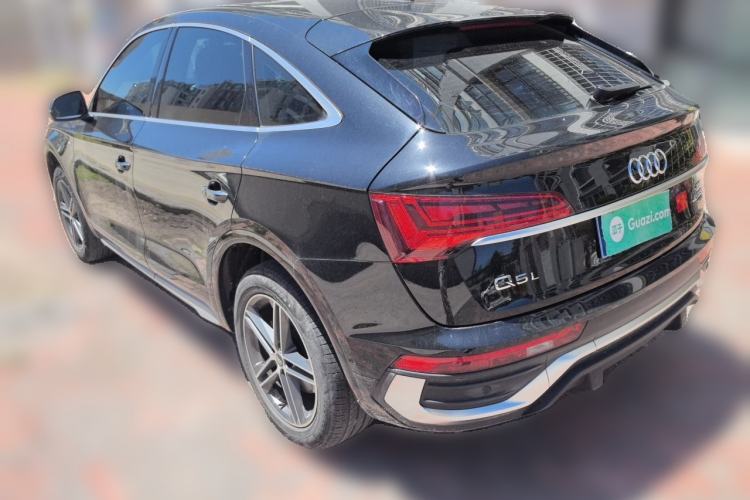Used Audi Q5L Sportback 2021 40 TFSI Fashion Model Rear Left 45 Deg