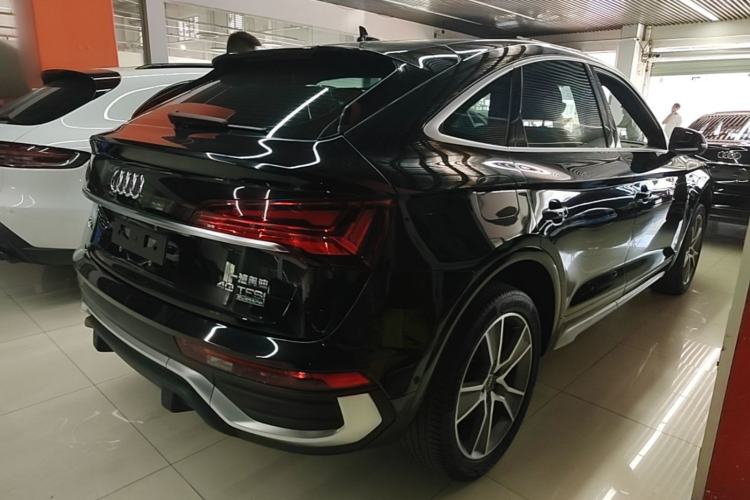 Used Audi Q5L Sportback 2021 40 TFSI Luxury Edition Rear Right 45 Deg