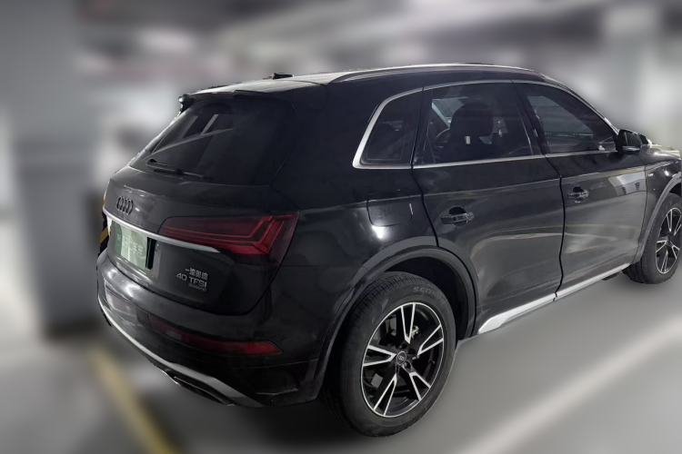 Used Audi Q5L Sportback 2021 40 TFSI Fashion Model Rear Right 45 Deg