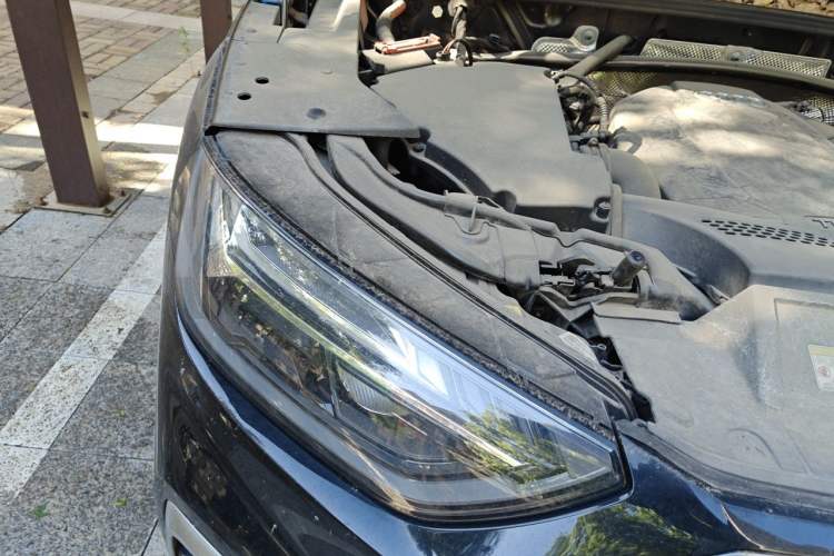 Used Audi Q5L Sportback 2021 40 TFSI Luxury Edition Right Front Headlight