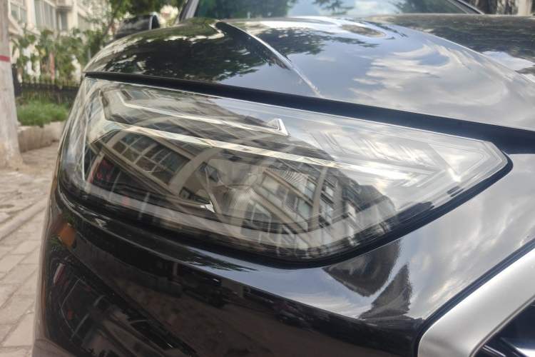 Used Audi Q5L Sportback 2021 40 TFSI Luxury Edition Right Front Headlight