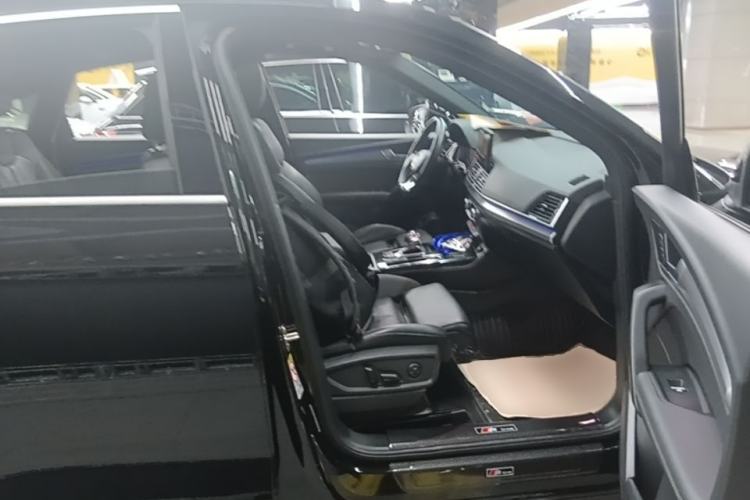 Used Audi Q5L Sportback 2021 40 TFSI Fashion Model Right Front Seat