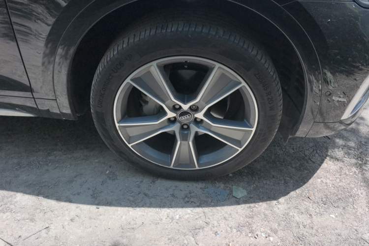 Used Audi Q5L Sportback 2021 40 TFSI Luxury Edition Right Front Wheel Hub