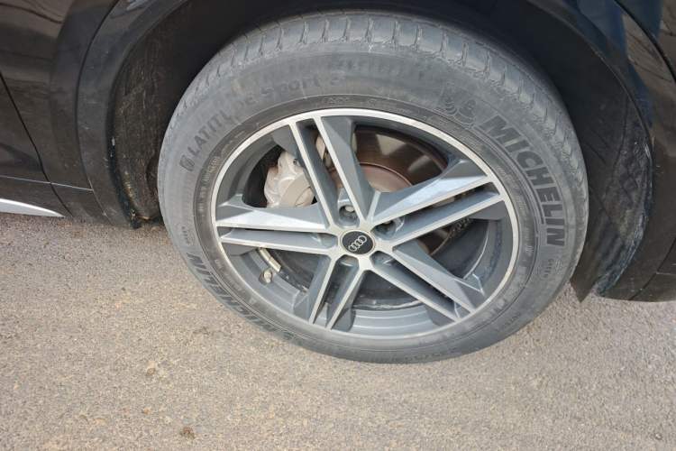 Used Audi Q5L Sportback 2021 40 TFSI Fashion Model Right Front Wheel Hub
