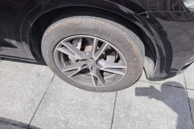 Used Audi Q5L Sportback 2021 40 TFSI Fashion Model Right Front Wheel Hub