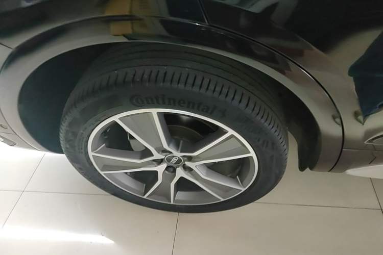 Used Audi Q5L Sportback 2021 40 TFSI Luxury Edition Right Rear Wheel Hub