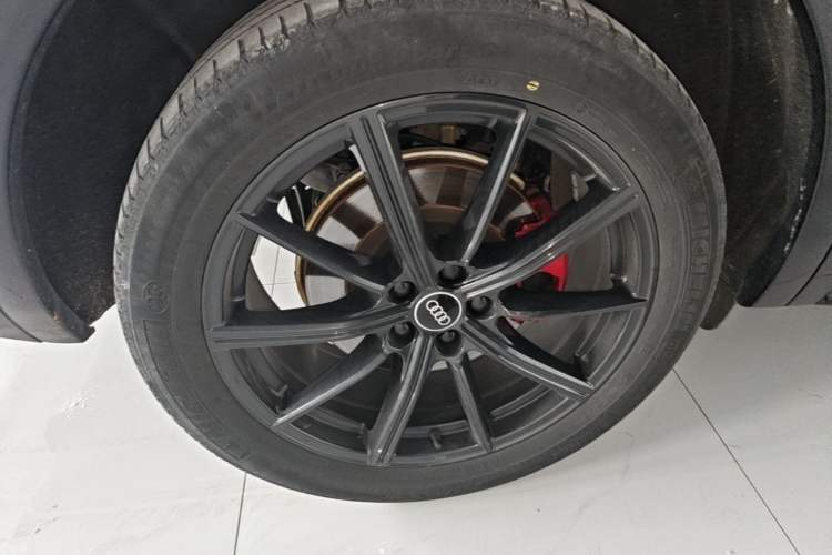 Used Audi Q5L Sportback 2021 45 TFSI Prestige Edition Right Rear Wheel Hub