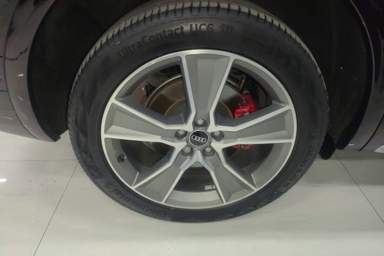 Used Audi Q5L Sportback 2021 45 TFSI Luxury Edition Right Rear Wheel Hub