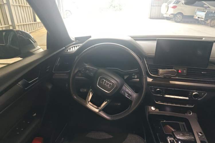 Used Audi Q5L Sportback 2021 45 TFSI Luxury Edition Steering Wheel