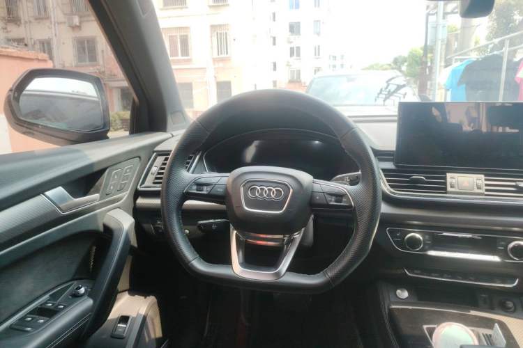 Used Audi Q5L Sportback 2021 45 TFSI Luxury Edition Steering Wheel
